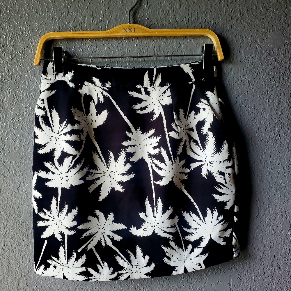 Gianni Bini tropical mini skirt